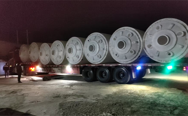 西宁锥底桶交付现场