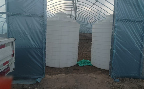 西宁塑料大桶交付成功