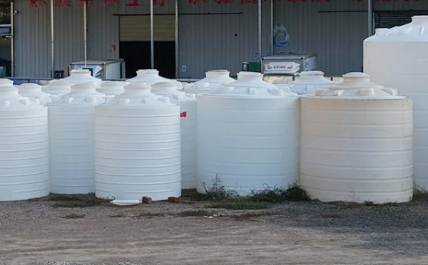 现代物流储存的基石：西宁塑料桶批发采购决策与行业应用全景解析