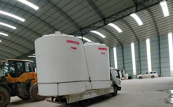 特加厚西宁塑料大桶装车运输交付实录