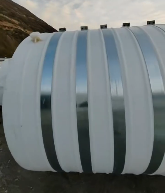 圆形西宁塑料桶批量交付案例：结构稳定，适配多行业液体储运需求